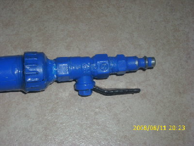 Pnuematic cylinder 003.jpg