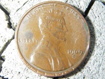 Pic 7.JPG (107.75 KiB) Viewed 3444 times This perticular penny has an imprint of the backside of another penny on it. Check out his forehead.