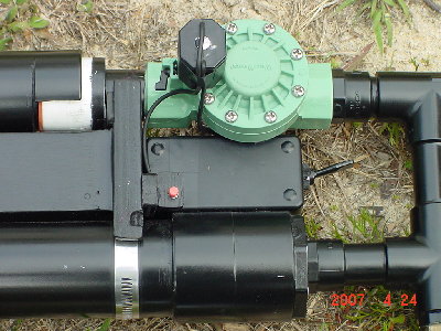 DSC00221.JPG (327.14 KiB) Viewed 6361 times The fire control mechanism.The toggle is safety and red is fire.