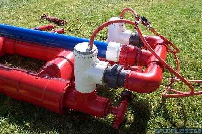 Up close shot of the manifold.<br /><br />My old manifold was 3&amp;quot;. This is 2.5&amp;quot; All of the projectiles would fit down thru the barrel coupling on the old manifold. This caused a fracture when the outgoing projectile hooked on the coupling and blew everything all to hell.<br /><br />With the 2.5&amp;quot; manifold, nothing gets past. I like it much better. I think the dead space is reduced. This cannon is awesome.